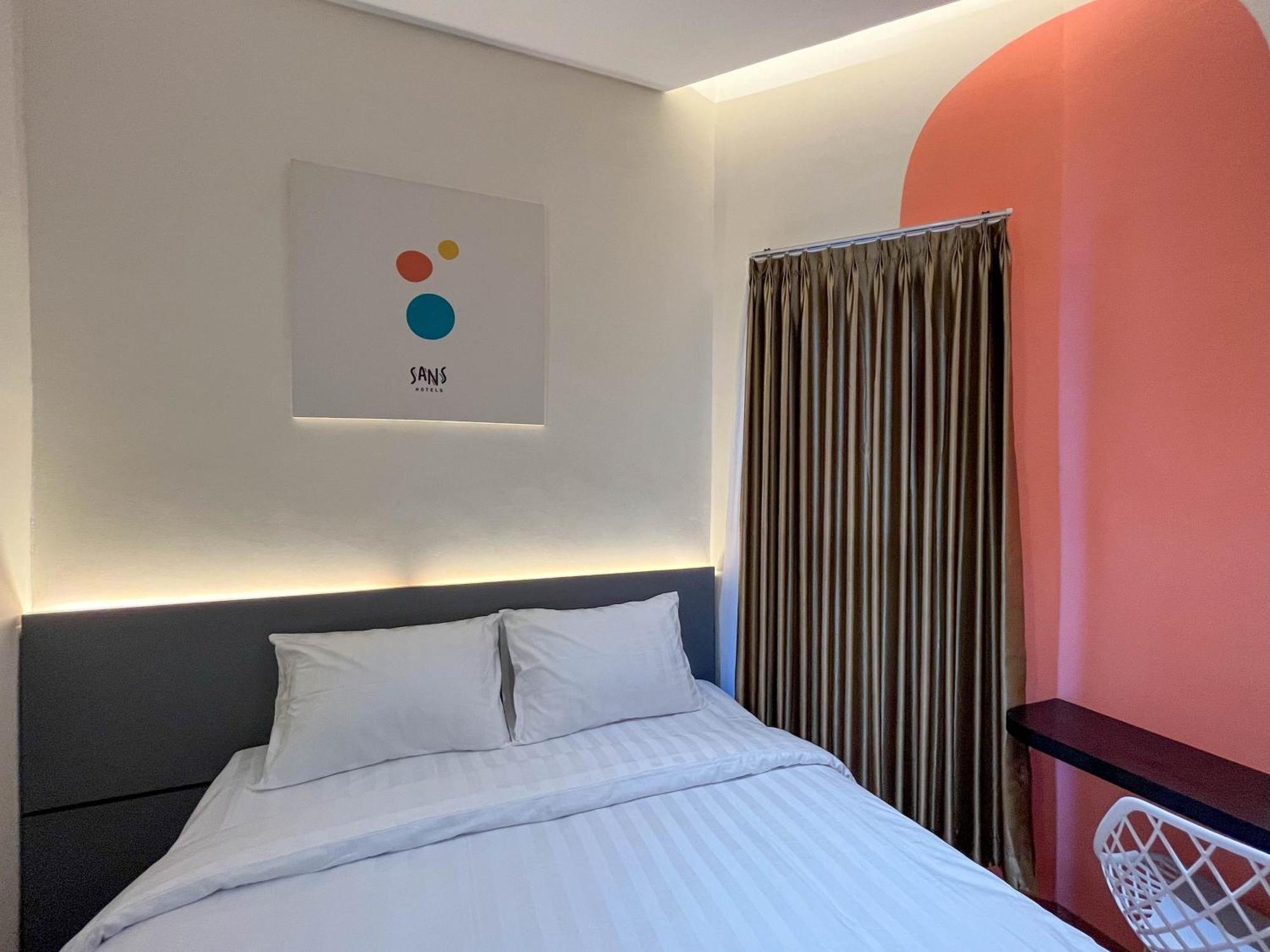Sans Hotel Premiere Majapahit Semarang Ngoại thất bức ảnh