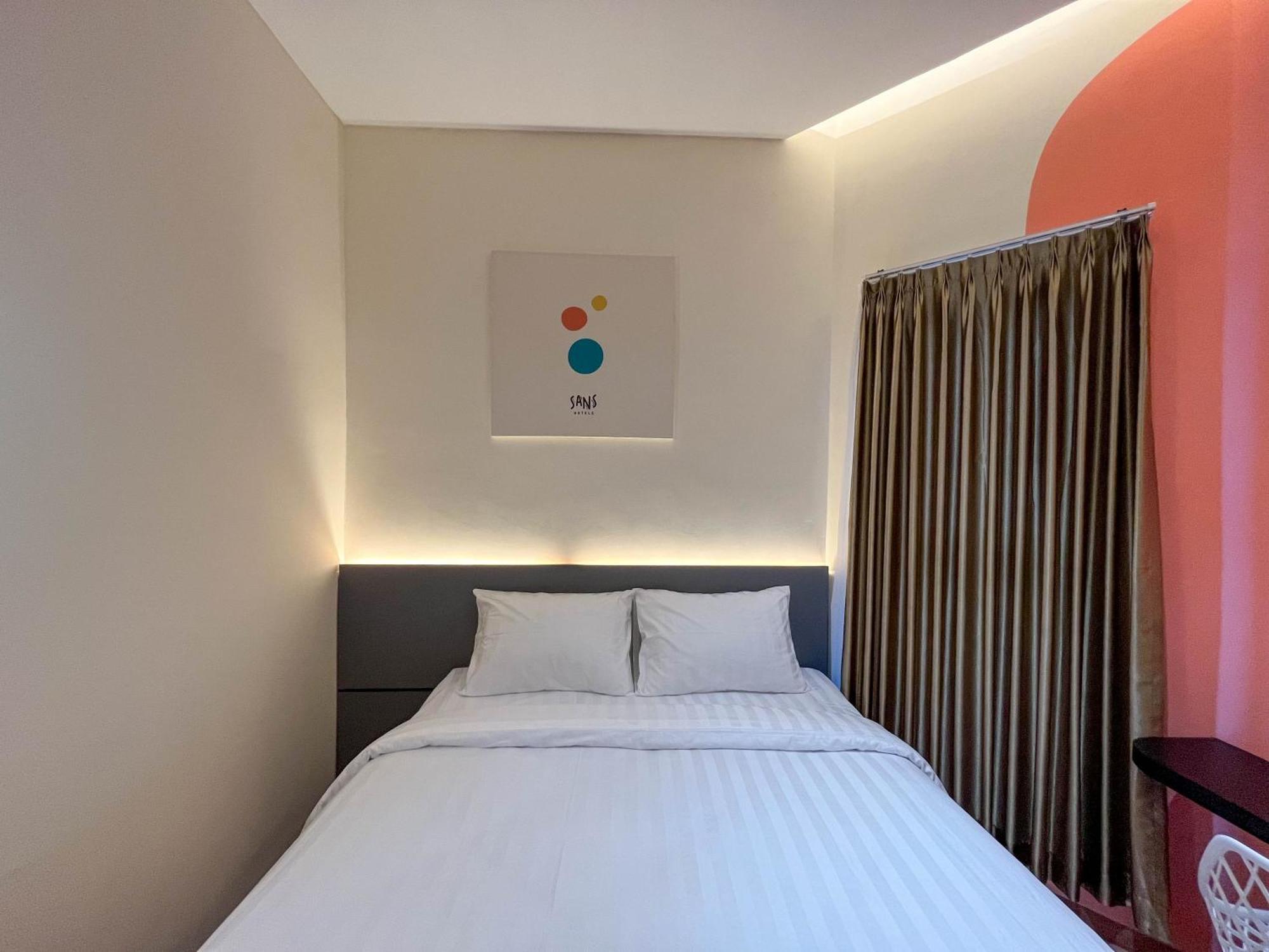 Sans Hotel Premiere Majapahit Semarang Ngoại thất bức ảnh